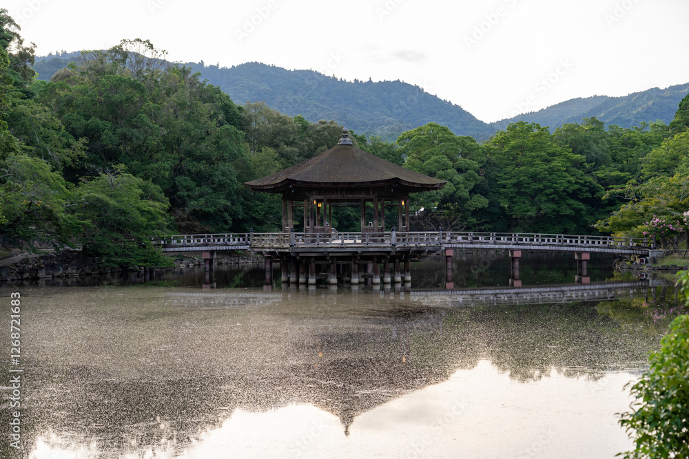 Ukimido Pavilion in Nara park early in the morning