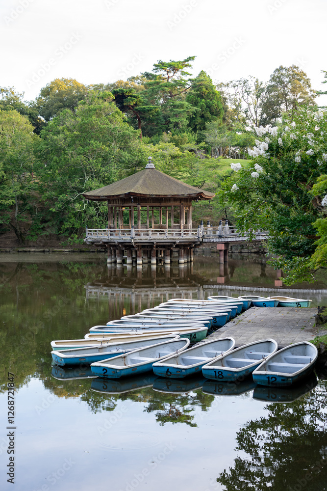 Ukimido Pavilion in Nara park early in the morning