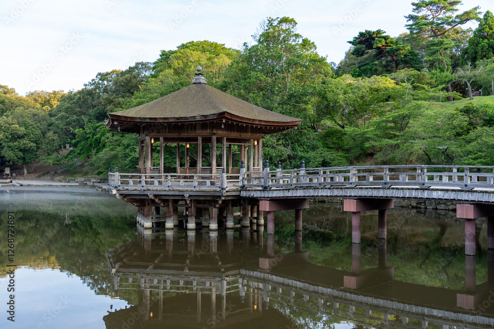 Ukimido Pavilion in Nara park early in the morning