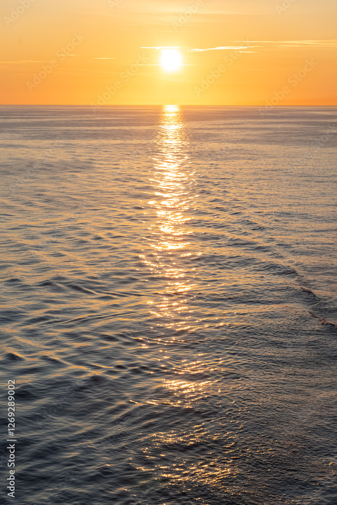 Fototapeta premium Beautiful photo of the sea waves