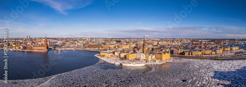 Canvas Print Wide panorama of the old town of Stockholm, Sweden, in winter