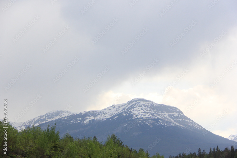 Fototapeta premium Jasper Alberta Mountains and Scenery