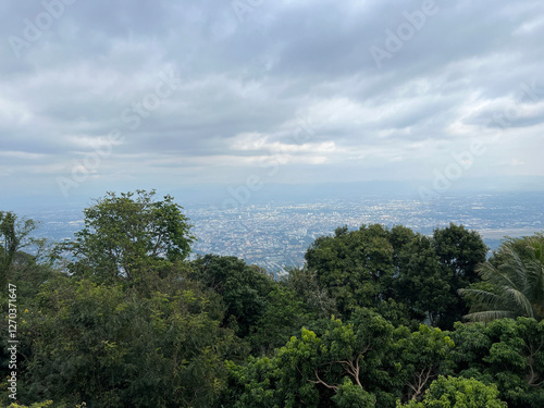 Obraz na płótnie View from Wat Phra That Doi Suthep in Chang Mai w salonie