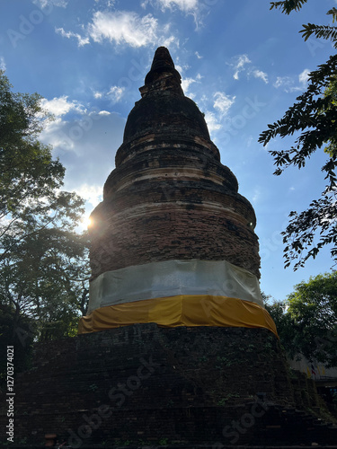 Obraz na płótnie Stupa at Wat Pan Sao Buddhist temple in Chiang Mai w salonie