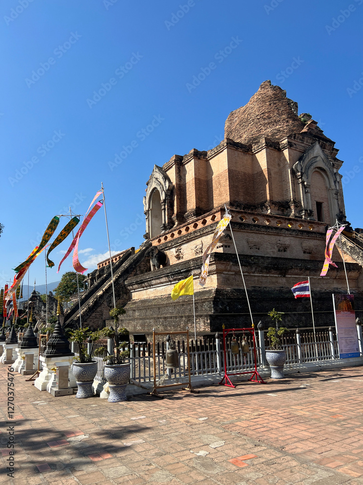 Wat Chedi Luang Buddhist temple in Chiang Ma