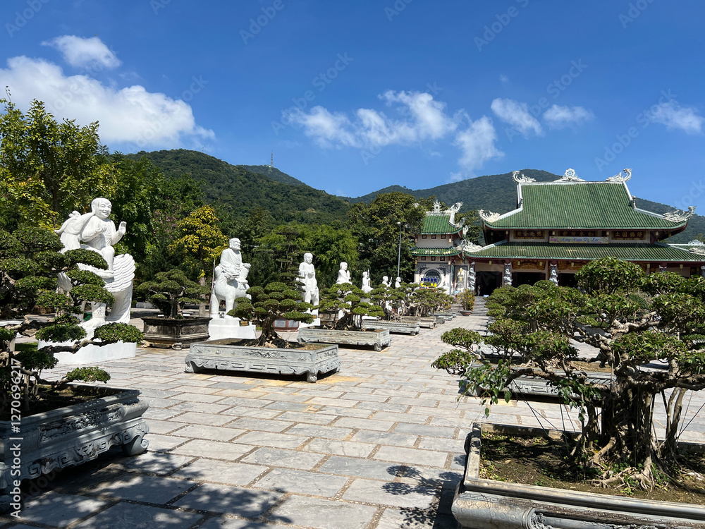Chau Linh Ung in Da Nang