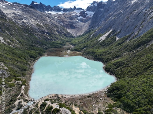 Obraz na płótnie Laguna Esmeralda, Ushuaia, trekking