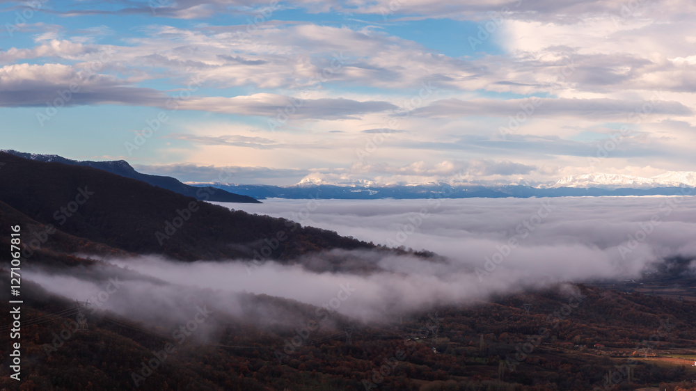 Obraz premium fog over the mountains