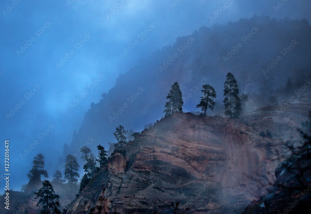 Fototapeta premium Zion Fog