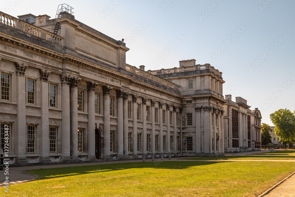 Obraz premium Old Royal Naval College Queen Anne Court, Greenwich, England, United Kingdom on a Summer day