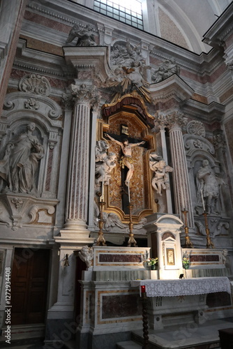 Obraz na płótnie Napoli - Cappellone del transetto sinistro nella Basilica di San Giovanni w salonie