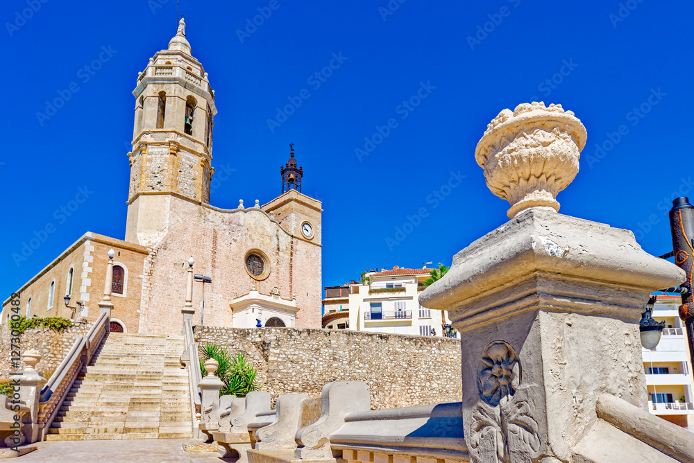 Fototapeta premium Iconic church of St. Bartholomew and St. Thecla. Sitges.