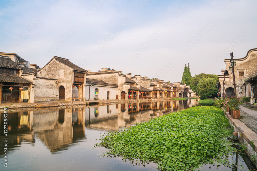 Obraz premium Old houses, rivers, and bridges in Zhouzhuang Ancient Town, Suzhou City, Jiangsu Province, China On April 18th, 2023