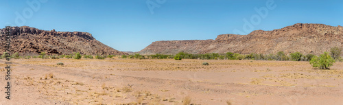 Obraz na płótnie valley between table mountain slopes, Twyfelfontein, Namibia w salonie