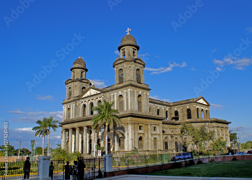 Quadro su tela Ruins of the Old Cathedral of Managua in the Historic Center.