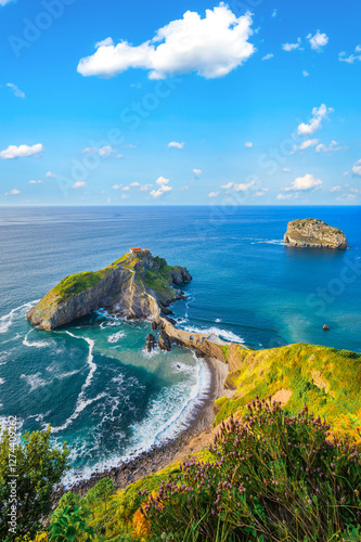 Canvas-taulu High point of view of San Juan de Gaztelugatxe, Basque Country, Spain
