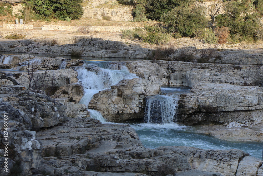 Cascades du Sautadet sur la rivière Cèze, ville de La-Roque-sur-Cèze, département du Gard, France Cascades du Sautadet sur la rivière Cèze, ville de La-Roque-sur-Cèze, département du Gard, France