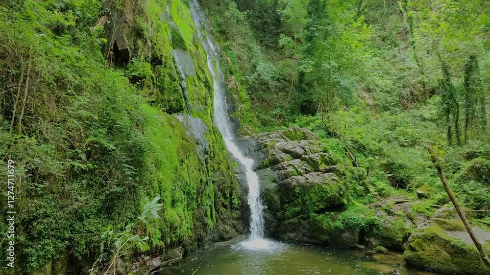 Oneta-Ulloa Waterfall, Villayón, Asturias, Spain Oneta-Ulloa Waterfall, Villayón, Asturias, Spain