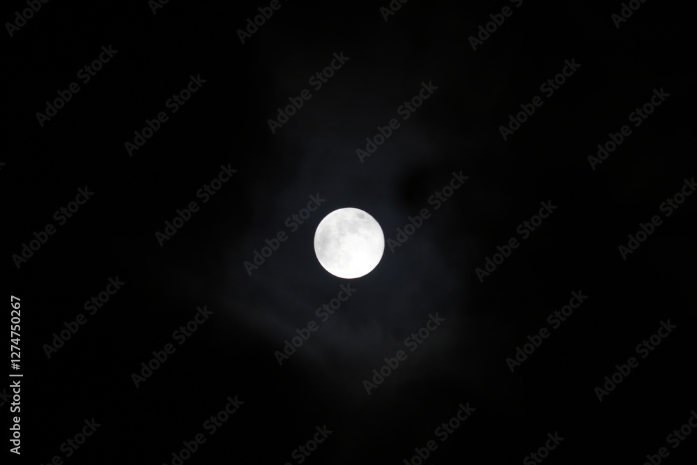 lune dans la nuit paysage lune dans la nuit paysage