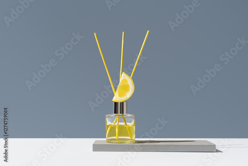 Glass aromatic diffuser with lemon and flower motif photo