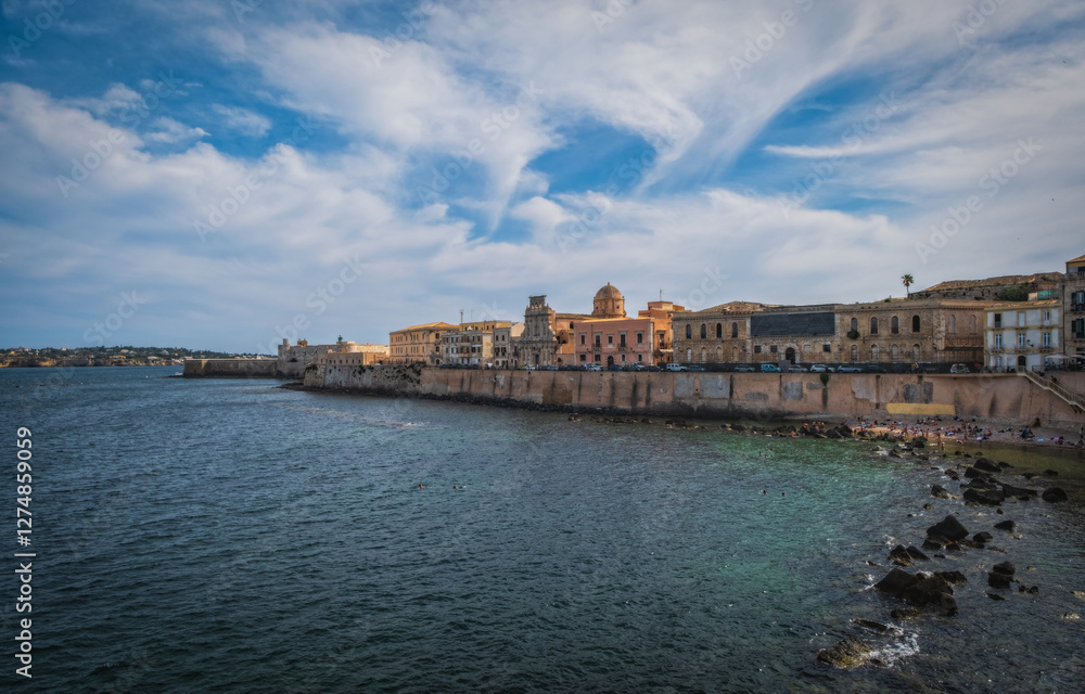 Obraz premium landscape of Siracusa village, sicily. Italy. June 2023