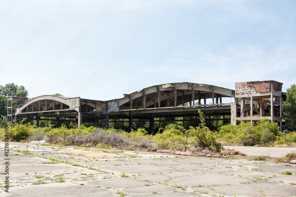 old abandoned house in the city