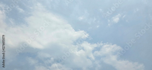 Canvas Print Sky Blue and white cloud, Thin clouds floating