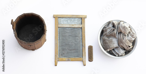 Bild auf Leinwand vintage wash board isolated on white background
