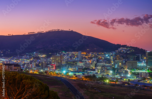 Obraz na płótnie Cape Town City Streets and Buildings Illuminated After Sunset, South Africa w salonie