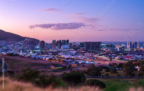 Obraz na płótnie City of Cape Town Lit Up After Sunset with Colorful Sky, South Africa w salonie