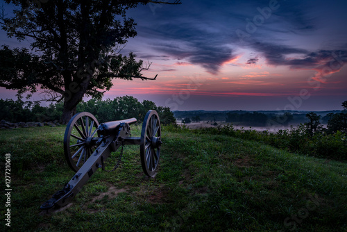 Fotografie Sunrise on East Cemetery Hill - Gettysburg