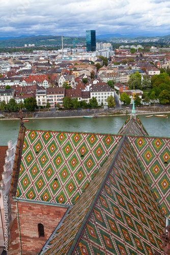 Obraz na płótnie Aerial view of the Basel with ornate 'Munster tower' with Rhine river w salonie