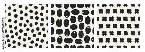 Seamless abstract pattern with hand-drawn shapes, set. Simple print, endless ...