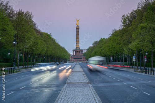 Obraz na płótnie Berlin Victory Column at dusk, Berlin, Germany w salonie