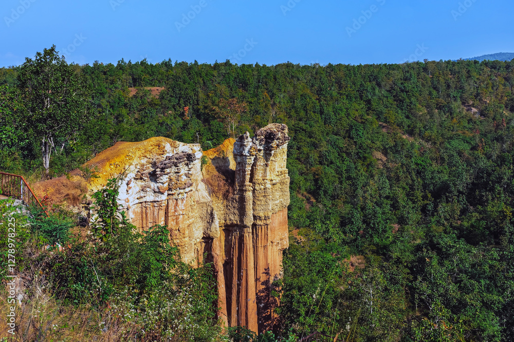 Fototapeta premium Pha Singh Leaw the wonder landscape of attractions natural phenomenon in Chiang Mai,Thailand. Canyon and green forest in nature. The sand stone mountain or canyon natural phenomenon cliff and pillars.