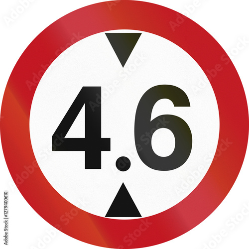 Israel prohibitory road sign - height limit