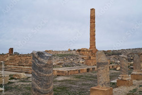 l'area archeologica dell'antico presidio militare romano di Ammaedara nei pressi della cittadina di Haidra,Tunisia photo