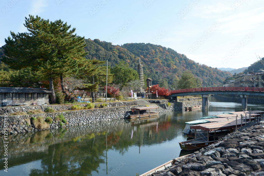 Fototapeta premium 宇治観光 宇治川の中の島 京都府宇治市