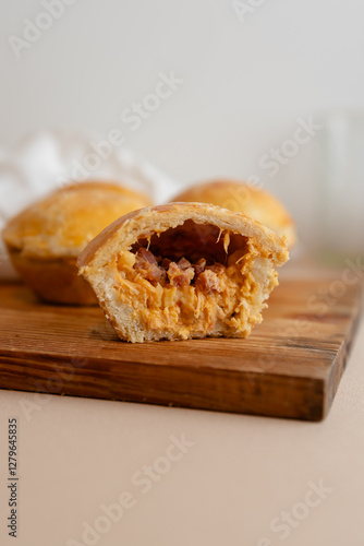Salgado brasileiro de festa coxinha, empada, hamburguer