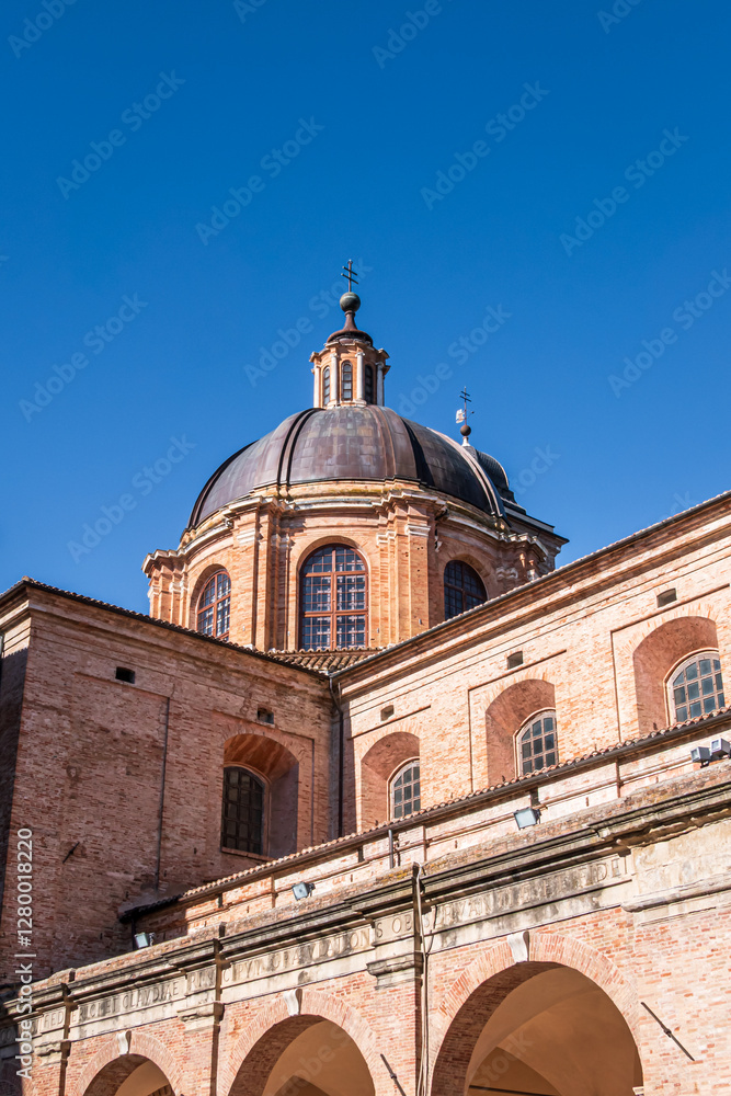 Fototapeta premium View of Urbino Cathedral (Santa Maria Assunta) in the region of Marche (Italy).