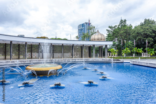 Canvas Print Fountains in the National Monument in Kuala Lumpur, Malaysia