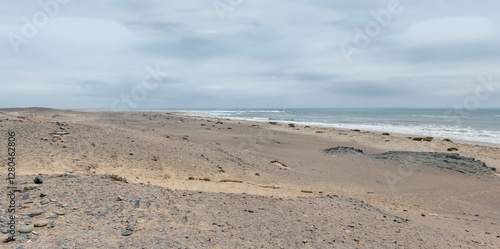 Obraz na płótnie large beach at Ocean shore, near South West Seal shipwreck, Skeleton coast, Namibia w salonie