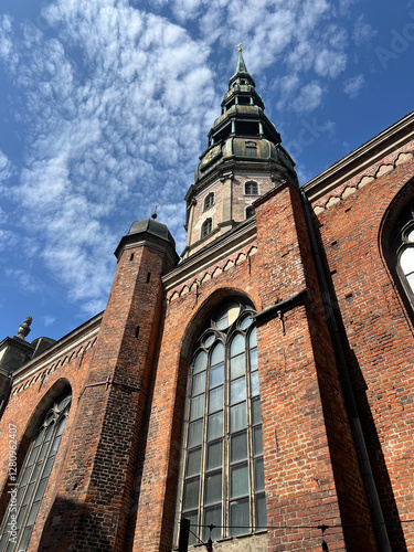 Obraz na płótnie St. Peter's Church in the city Riga w salonie