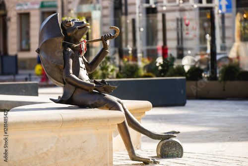 Fototapeta Naklejka Na Ścianę i Meble -  Bielsko Biała, stare zabytkowe kamienice, luty 2025.