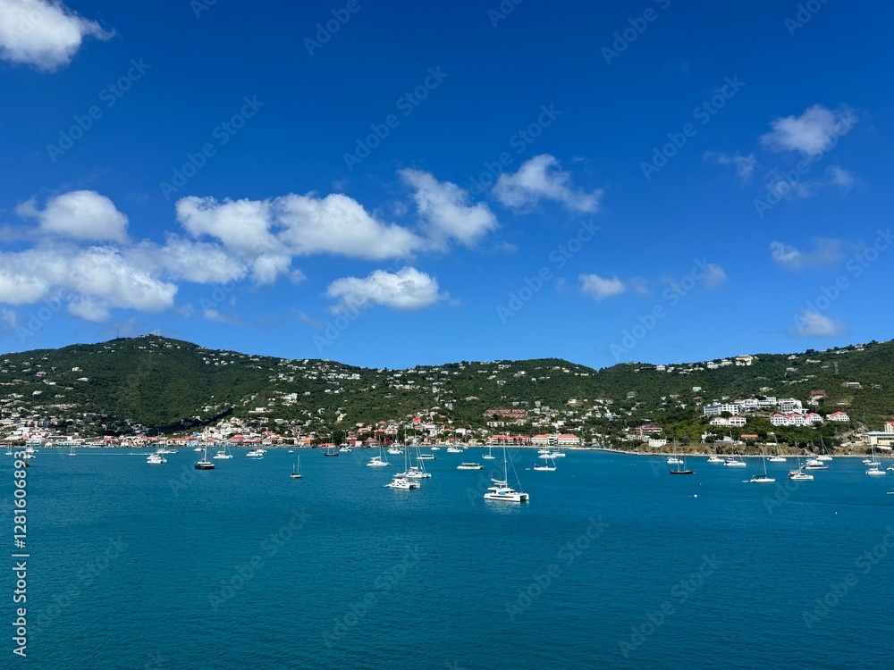 Obraz premium View of St. Thomas US Virgin Islands from the ocean
