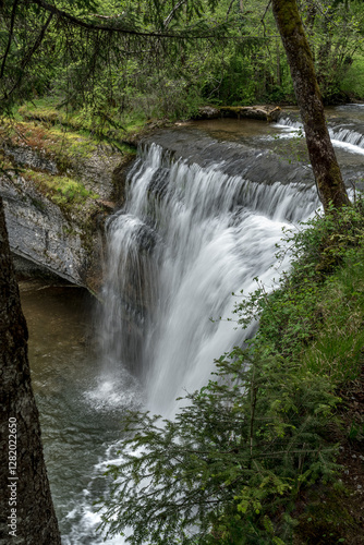 Saut de la Forge,Cascades du Hérisson dans le Jura à Bonlieu au printemps , France