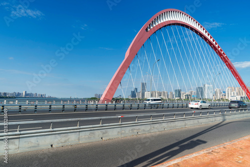 Fotografie suspension bridge rope tie rods made of strong iron