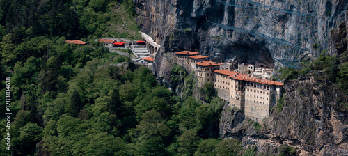 Obraz na płótnie Sumela Monastery (Turkish: Sümela Manastırı) is a Greek Orthodox monastery, in the Maçka district of Trabzon Province in modern Turkey. w salonie