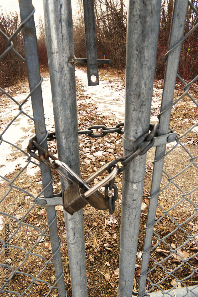 Lock on chainlink Lock on chainlink