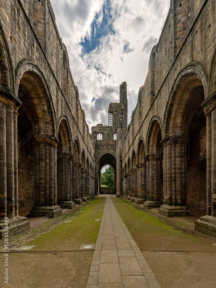 Die Ruine der Kristall Abbey in Leeds in West Yorkshire, England